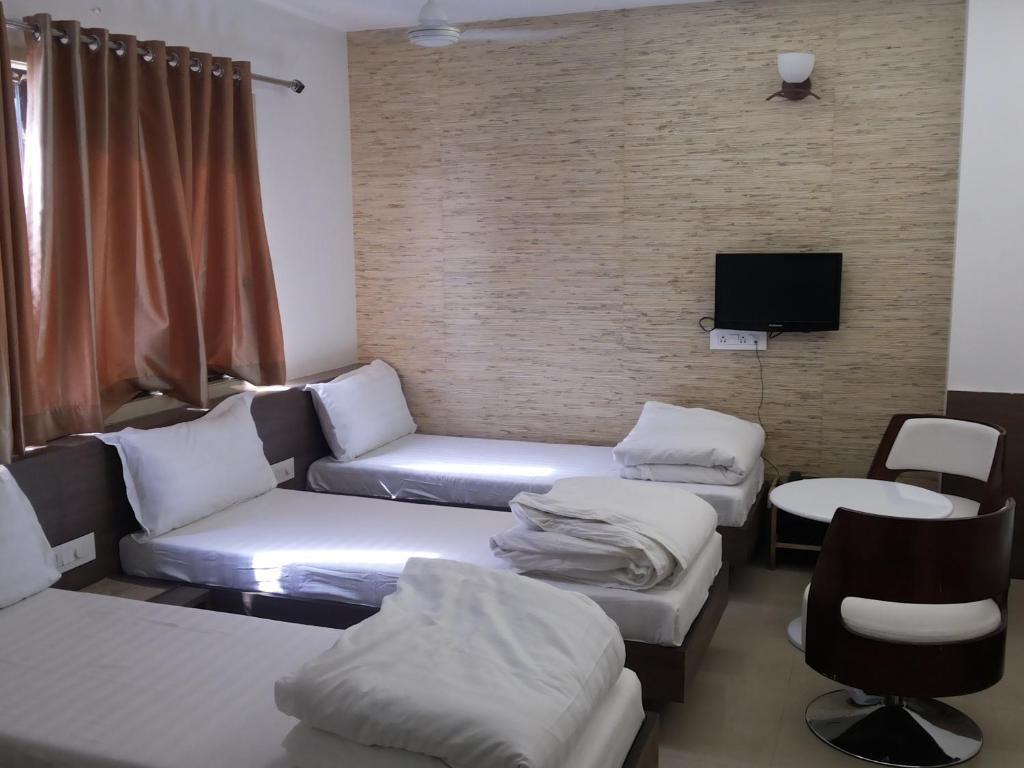 Royal Inn Ankleshwar Екстериор снимка
